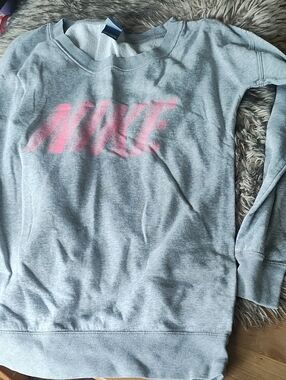 Nike Light Gray Sweatshirt